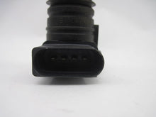 Load image into Gallery viewer, IGNITION COIL Audi A4 TT A6 Golf Beetle Jetta 2000 00 2001 01 2002 02 - 06 - 562947