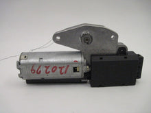 Load image into Gallery viewer, ROOF MOTOR Infiniti G35 2004 04 - 565299