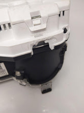 Load image into Gallery viewer, SPEEDOMETER CLUSTER Subaru Forester 2004 04 Auto - NW161784