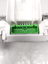 Load image into Gallery viewer, SPEEDOMETER CLUSTER Subaru Forester 2006 06 Auto - NW161812