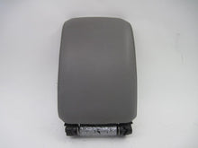 Load image into Gallery viewer, Console Lid Volkswagen Jetta 2008 08 - 570910