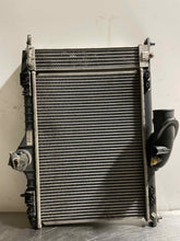 Load image into Gallery viewer, INTERCOOLER Volvo S40 V40 2000 00 - NW106421