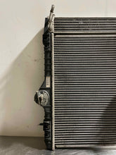Load image into Gallery viewer, INTERCOOLER Volvo S40 V40 2000 00 - NW106421