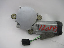 Load image into Gallery viewer, ROOF MOTOR Volvo XC70 2001 01 - 572985