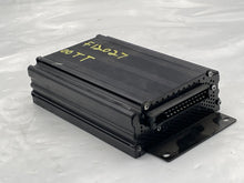 Load image into Gallery viewer, AMPLIFIER Audi TT 00 01 02 03 04 05 06 - NW136201