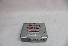 Load image into Gallery viewer, ABS COMPUTER CAMRY ES300 1992 92 1993 93 1994 94 95 96 - 581065