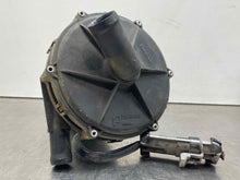 Load image into Gallery viewer, Air Injection Pump Smog Cadillac Catera 2000 - NW7949