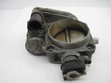 Load image into Gallery viewer, THROTTLE BODY MERCEDES C43 CL500 E430 1998 98 99 00 - 586102