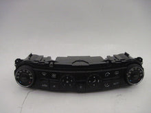 Load image into Gallery viewer, AC HEATER TEMP CONTROL Mercedes E320 E500 E55 E350 2005 05 2006 06 07 08 09 - 590636