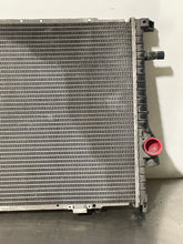 Load image into Gallery viewer, RADIATOR BMW 540I 850I 91 92 93 94 95 96 97 - NW132000