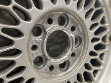Load image into Gallery viewer, WHEEL Bmw 530i 540i 740i 93 - 95 15" Alloy Honeycomb - NW197953