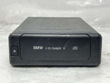 Load image into Gallery viewer, CD CHANGER BMW 740i 750i 1999 99 00 01 - NW136609