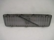 Load image into Gallery viewer, GRILL Volvo S80 1999 99 2000 00 2001 01 2002 02 2003 03 - 604983