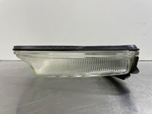 Load image into Gallery viewer, HEADLIGHT LAMP ASSEMBLY Saab 9-3 99 00 01 02 03 Right - NW103538