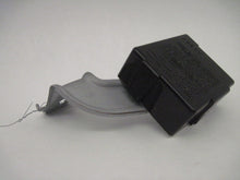 Load image into Gallery viewer, Theft locking computer Toyota Prius 2001 01 2002 02 03 - 608052