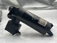 Load image into Gallery viewer, Suspension Air Compressor Pump RANGE ROVER 2000 - NW8387