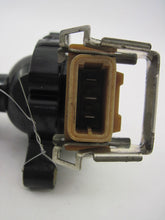 Load image into Gallery viewer, IGNITION COIL BMW 320i 850i M5 X5 Z3 Z8 1995 95 96 - 03 - 613276