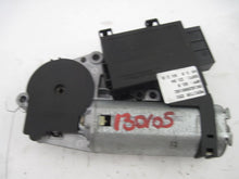 Load image into Gallery viewer, ROOF MOTOR BMW X5 2001 01 - 613286