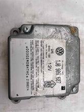 Load image into Gallery viewer, AIR BAG COMPUTER PASSAT 1998 1999 - NW38772