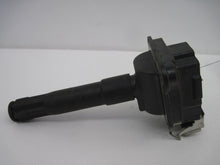 Load image into Gallery viewer, IGNITION COIL Audi A4 A6 A8 S4 1997 97 98 99 00 01 02 - 615528