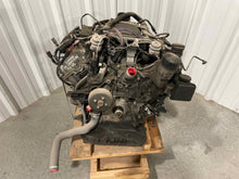 Load image into Gallery viewer, Engine Motor Chrysler Crossfire 2004 - NW66247