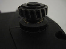 Load image into Gallery viewer, ROOF MOTOR Volkswagen Jetta 1999 99 - 617138