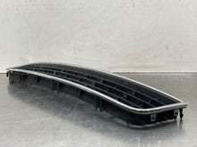 Load image into Gallery viewer, GRILLE Audi A6 2002 02 2003 03 2004 04 Center - NW98019