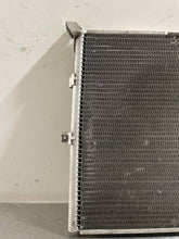 Load image into Gallery viewer, AC CONDENSOR 318i 323i 325i 328i 93 94 95 96 97 98 99 - NW43616