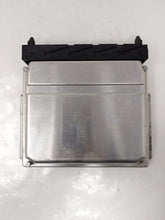 Load image into Gallery viewer, TRANSMISSION COMPUTER Volvo S60 V70 XC90 05 06 07 - NW39221