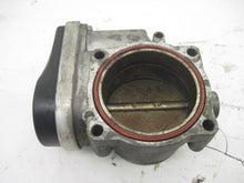 Load image into Gallery viewer, THROTTLE BODY BMW 330I X3 X5 Z3 Z4 2001 02 03 04 05 06 - 629889