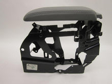 Load image into Gallery viewer, Console Lid Volkswagen Beetle 2009 09 - 633416