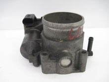 Load image into Gallery viewer, THROTTLE BODY Beetle Jetta Golf 99 00 01 02 03 04 05 06 - 638751