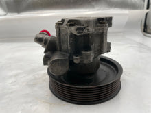 Load image into Gallery viewer, POWER STEERING PUMP Range Rover 1999 99 2000 00 - NW163990