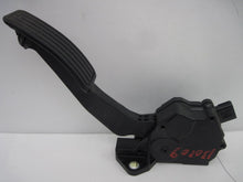 Load image into Gallery viewer, ELECTRONIC PEDAL ASSEMBLY Subaru Legacy 2011 11 - 647360