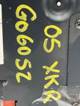 Load image into Gallery viewer, Radio Jaguar XK8 2005 - NW137989