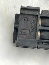 Load image into Gallery viewer, WIPER MOTOR MERCEDES 300SD 300SE S320 500SEL 93 94 - 99 - NW203224