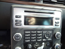 Load image into Gallery viewer, RADIO C70 S60 S80 V70 XC60 XC70 07 08 09 10 11 AM FM CD - NW140544