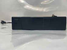 Load image into Gallery viewer, CD CHANGER Range Rover Discovery 99 00 01 02 03 04 - NW139325