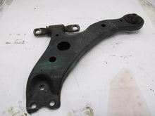 Load image into Gallery viewer, LOWER CONTROL ARM Highlander 2001 01 2002 02 03 Left - 656684