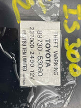 Load image into Gallery viewer, THEFT LOCKING COMPUTER Lexus IS300 2002 02 03 04 05 - NW33591