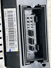 Load image into Gallery viewer, SPEEDOMETER CLUSTER Volkswagen Passat 2006 06 2007 07 - NW162234
