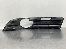 Load image into Gallery viewer, Grille Volkswagen Passat 2007 - NW98767