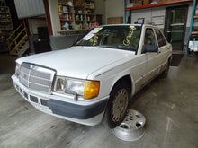 Load image into Gallery viewer, GRILL Mercedes 190 1984 84 85 86 87 88 89 90 91 92 93 - NW98567