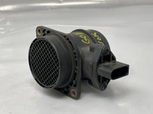 Load image into Gallery viewer, Mass Air Flow Sensor Meter MAF Q7 Beetle Golf Golf Cabriolet 00-11 - NW5685