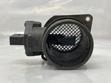 Load image into Gallery viewer, Mass Air Flow Sensor Meter MAF Q7 Beetle Golf Golf Cabriolet 00-11 - NW5685