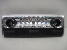 Load image into Gallery viewer, Console BMW 330i 330xi 2004 04 - 667158