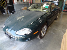 Load image into Gallery viewer, AC A/C AIR CONDITIONING COMPRESSOR Jaguar XK8 1997 97 1998 98 - NW42591