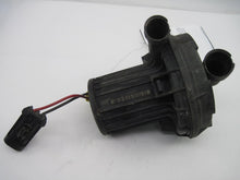 Load image into Gallery viewer, AIR INJECTION PUMP SMOG Audi TT A4 A6 Golf Toureg Jetta 00 01 02 03 04 05 - 09 - 672804