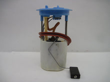 Load image into Gallery viewer, Fuel Pump Volkswagen Jetta Golf EOS 2009 09 2010 10 2011 11 2012 12 13 - 673360