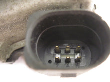 Load image into Gallery viewer, THROTTLE BODY Beetle Jetta Golf 99 00 01 02 03 04 05 06 - 673511